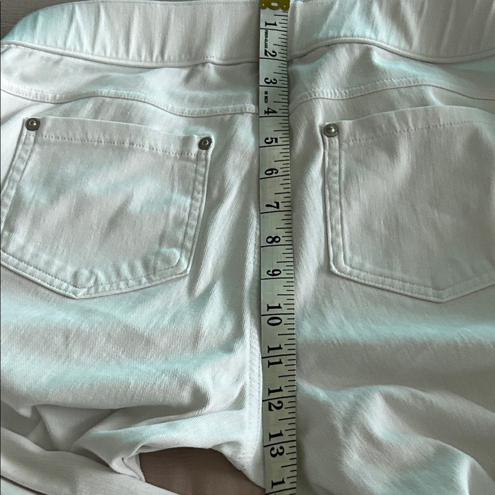 Simply Vera White Jeans - Picture 8 of 12